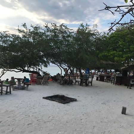 The Exile Sunset Bar & Bungalow Gili Trawangan Exteriér fotografie