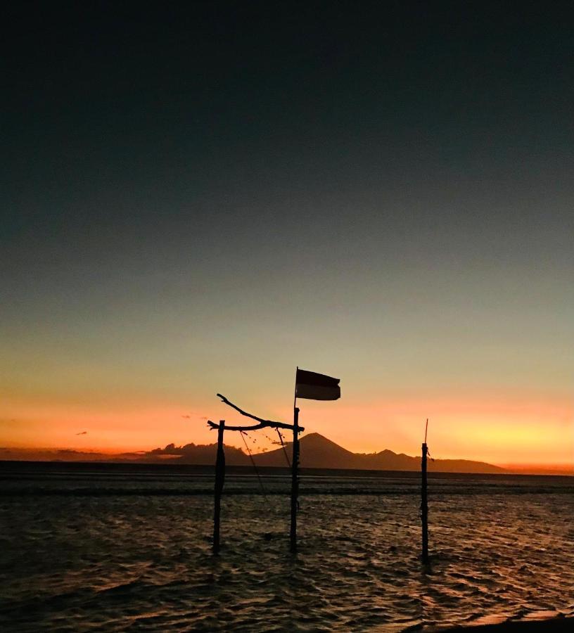 The Exile Sunset Bar & Bungalow Gili Trawangan Exteriér fotografie