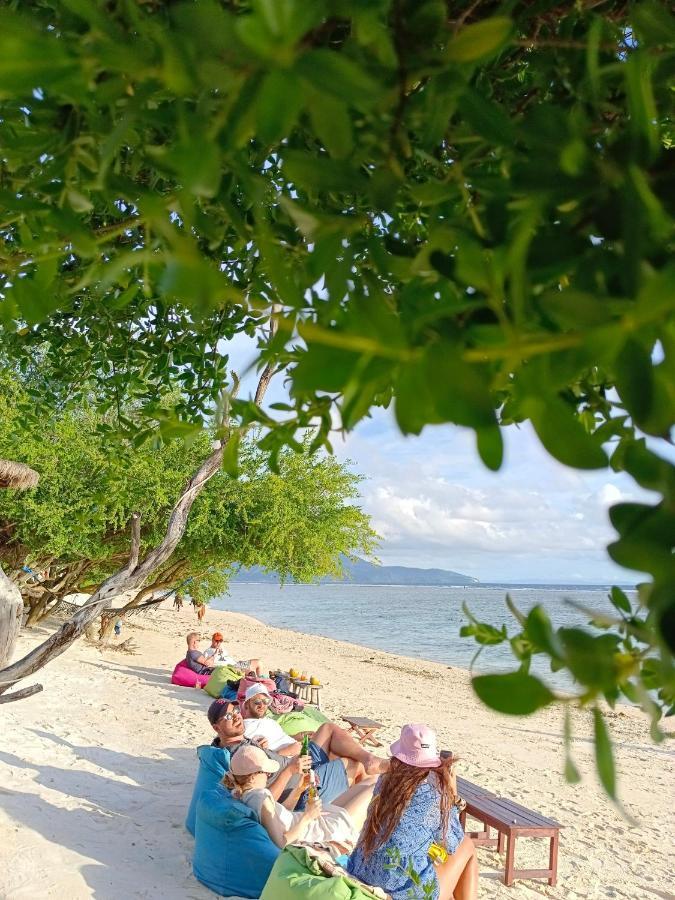 The Exile Sunset Bar & Bungalow Gili Trawangan Exteriér fotografie